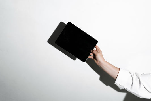 Above the Fold: How to Hook Website Visitors in 5 Seconds